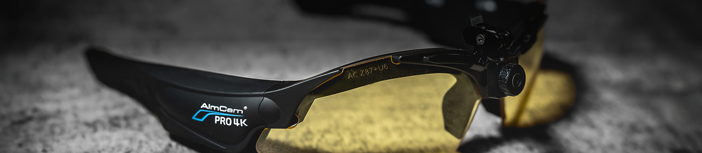 PRO 2i <span>VS</span> PRO <span>4K</span> VS STRIKE